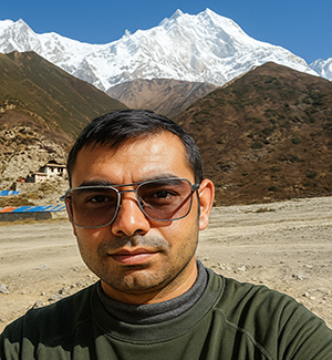 Expert trekking guide